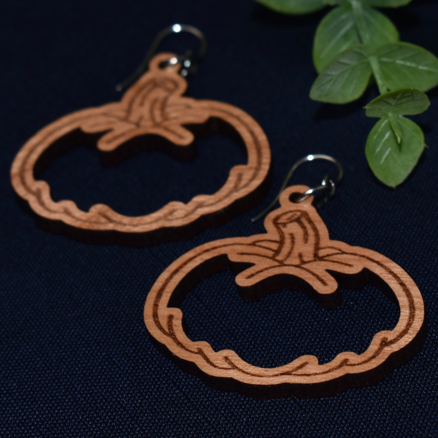 Cutout Pumpkin Drop Earring
