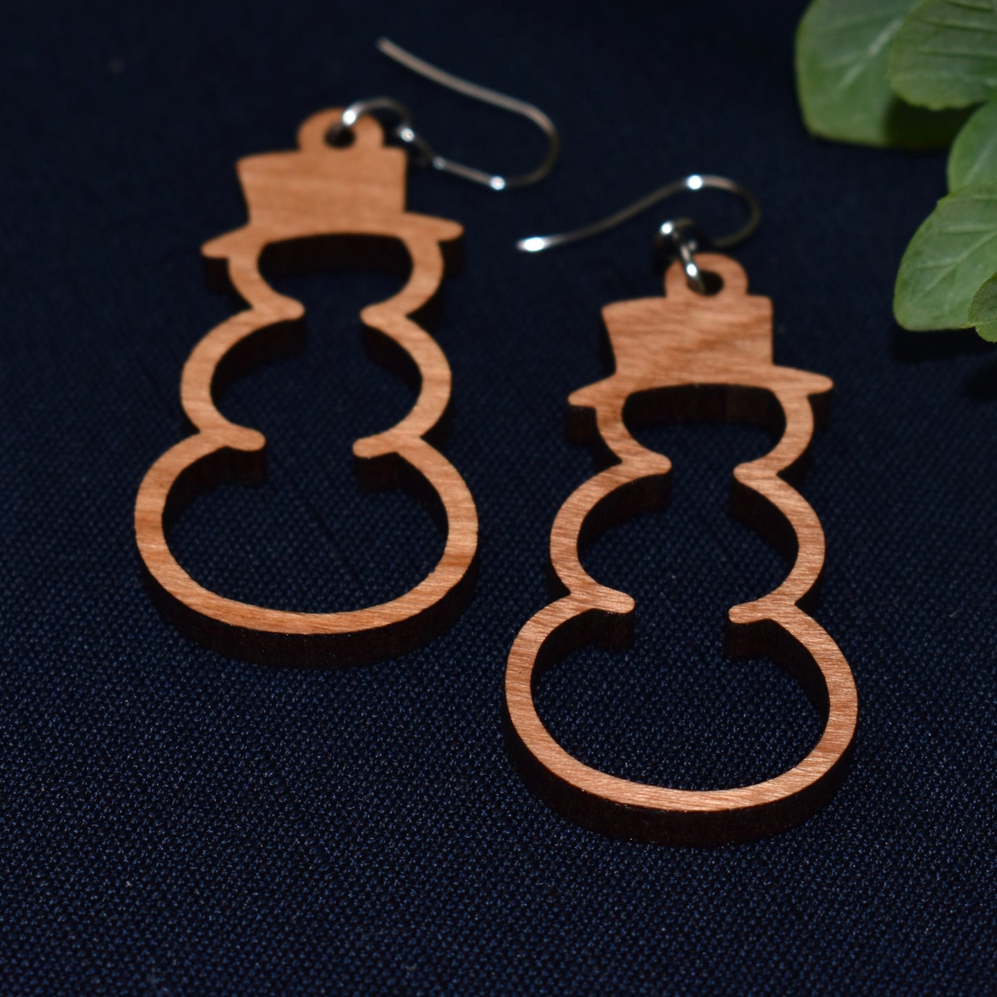 Simple Cut Snowman Earrings
